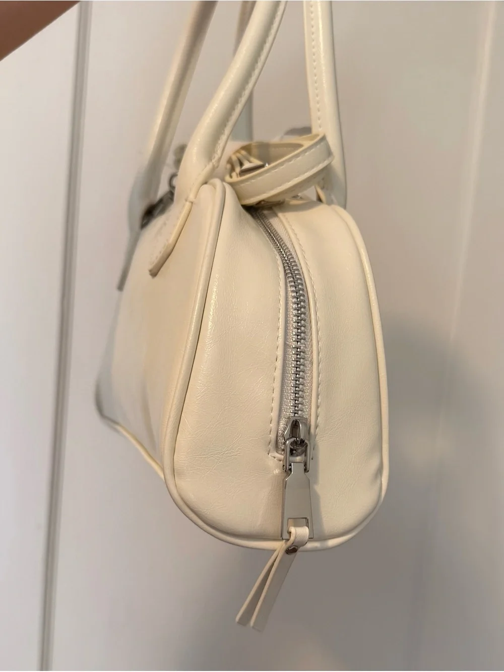 Madden NYC White East West Bowler Satchel Bag NWT